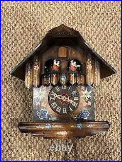 Der Frohliche Edelweiss Wanderer Swiss Musical Movement Handpainted Cuckoo Clock
