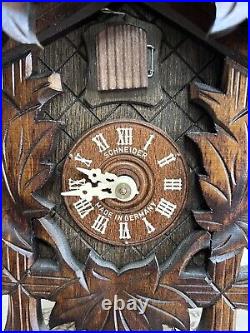 German Black Forest cuckoo clock Schwarzwalder Uhren